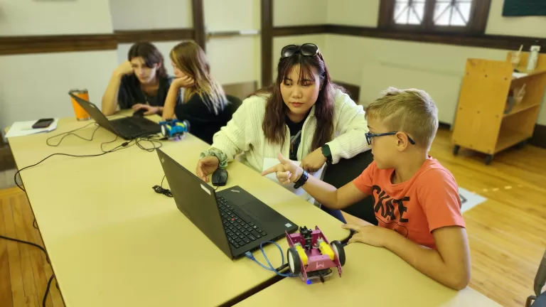 Exciting STEM workshop at the Moose Jaw public library